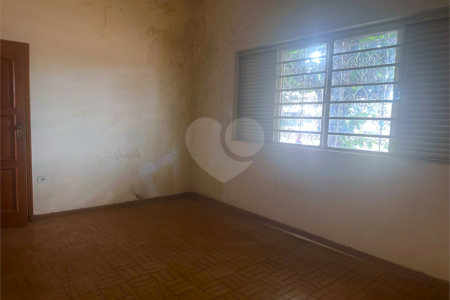 Casa Térrea à venda com 3 quartos no Centro, Três Lagoas, MS