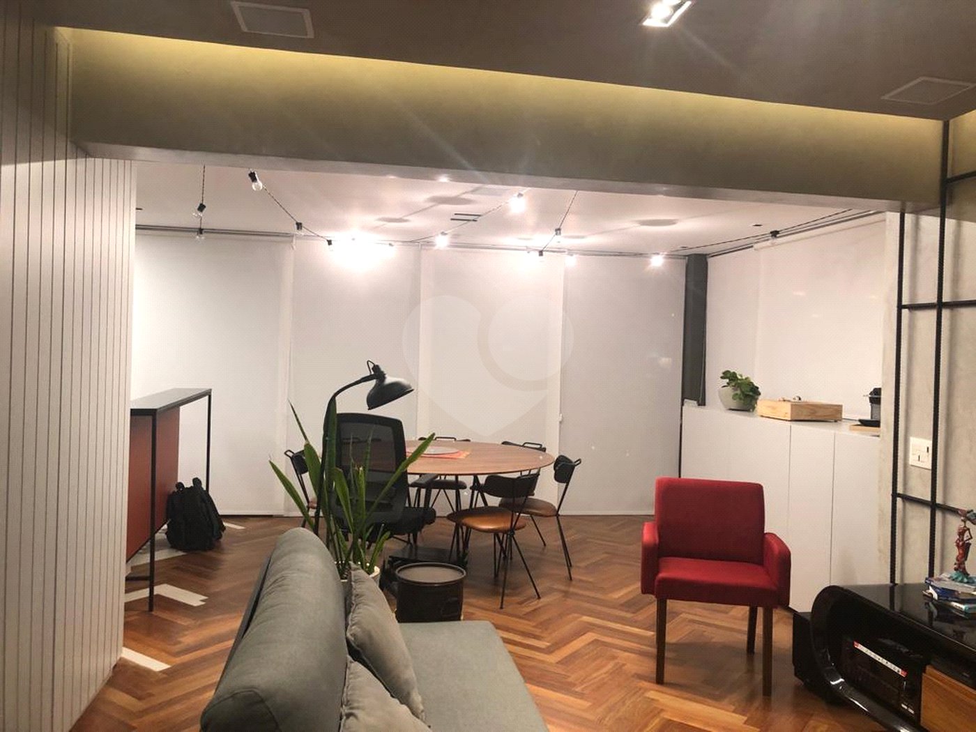 Apartamento à venda com 2 suítes em Indianópolis, São Paulo, SP