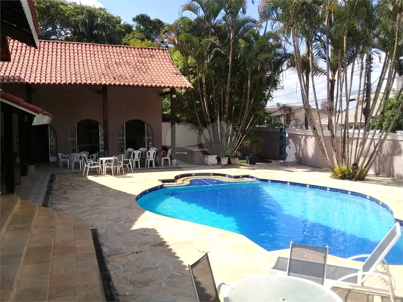 Casa à venda com 4 suítes em Jardim Residencial Santa Luiza, Atibaia, SP