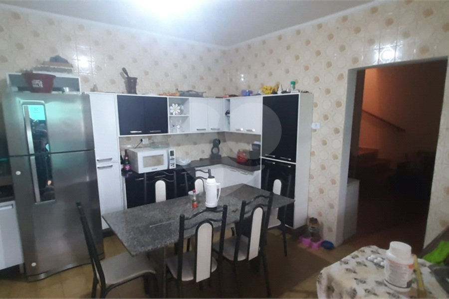 Sobrado à venda com 4 quartos, sendo 1 suíte, em Jardim Brasil (zona Norte), São Paulo, SP
