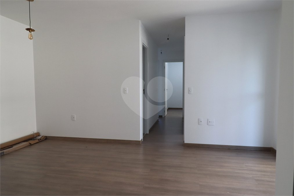 Apartamento à venda com 3 quartos, sendo 1 suíte, em Vila Anastácio, São Paulo, SP