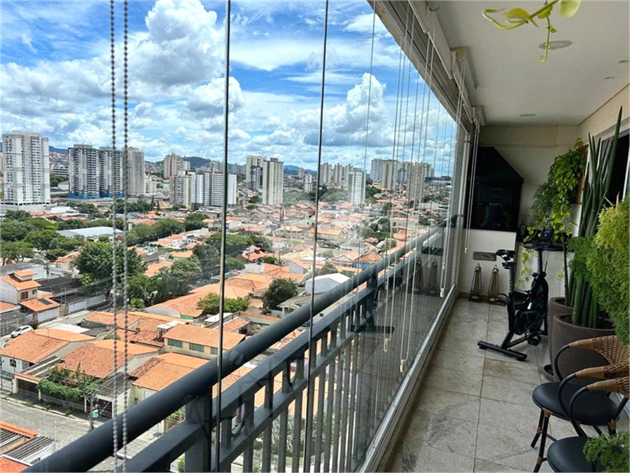 Apartamento à venda com 3 suítes em Vila Rosalia, Guarulhos, SP