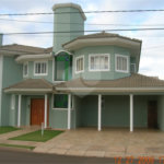 Casa no Condomínio Damha I