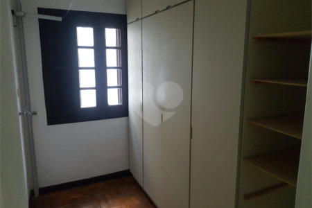 Sobrado à venda com 3 quartos, sendo 1 suíte, em Chácara Santo Antônio, São Paulo, SP