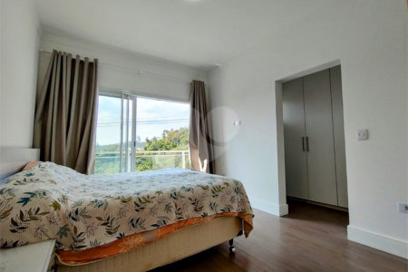 Casa à venda com 3 suítes no condomínio Residencial Alto da Floresta, Bom Jesus dos Perdões - SP