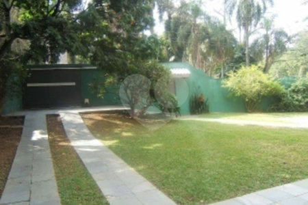 Casa de Vila à venda com 4 quartos, sendo 2 suítes, em Granja Julieta, São Paulo, SP