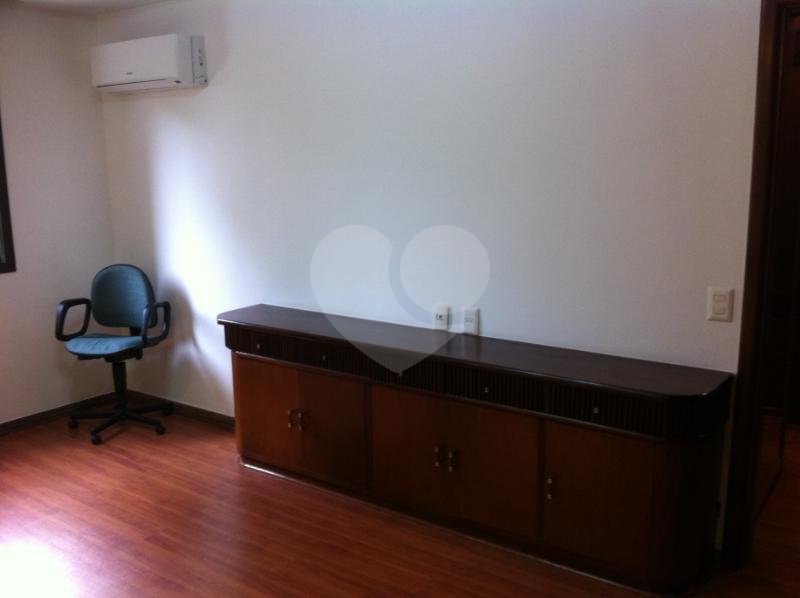 Apartamento à venda com 4 suítes em Real Parque, São Paulo, SP