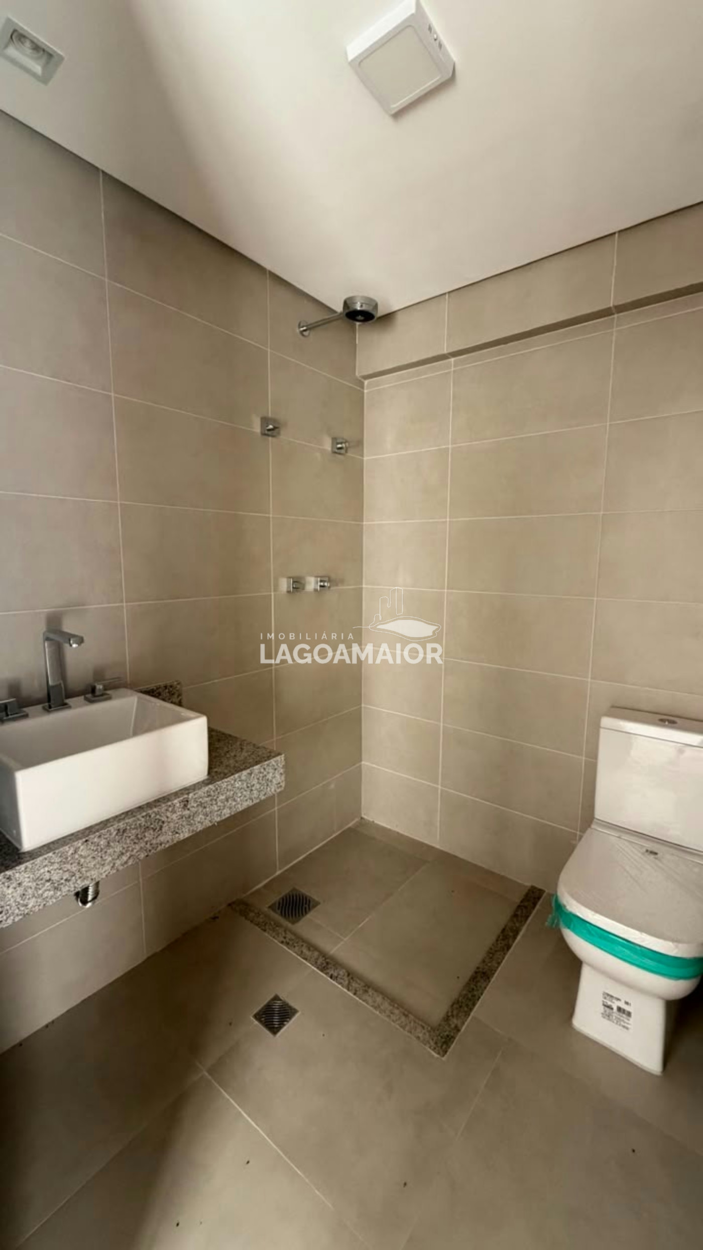 Apartamento à venda com 3 quartos, sendo 3 suítes, no condomínio Duetto Iguatemi Residencial, Três Lagoas - MS
