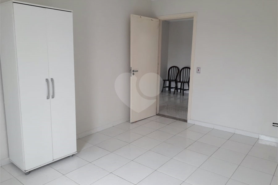Sobrado à venda com 2 suítes em Tremembé, São Paulo, SP