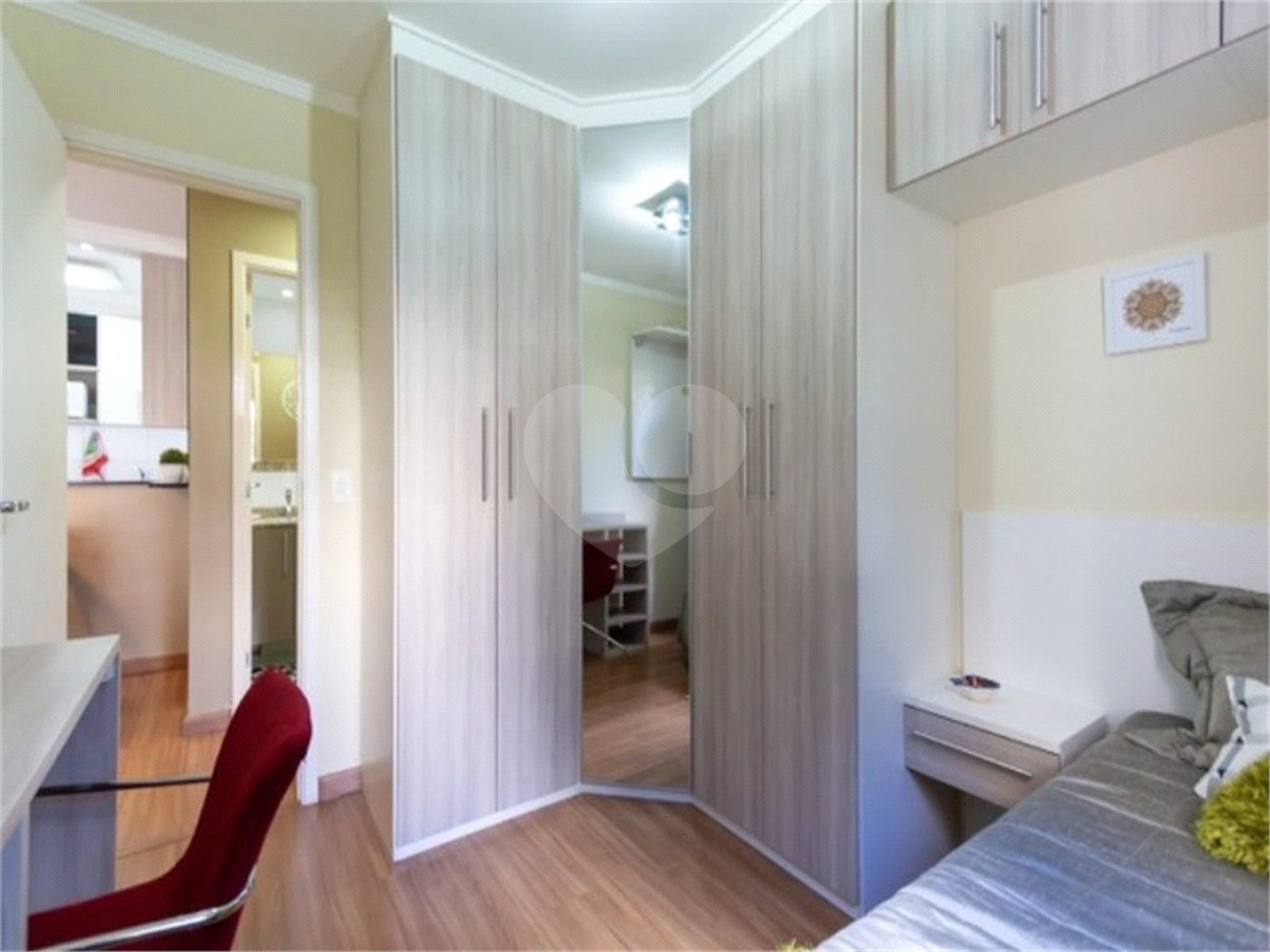 Apartamento à venda com 2 quartos, sendo 1 suíte, em Parque Reboucas, São Paulo, SP