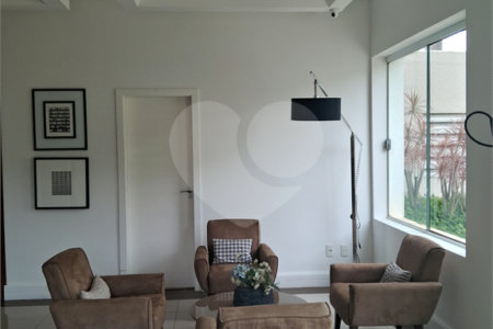 Apartamento à venda com 4 quartos, sendo 2 suítes,  em Vila Sfeir, Indaiatuba, SP