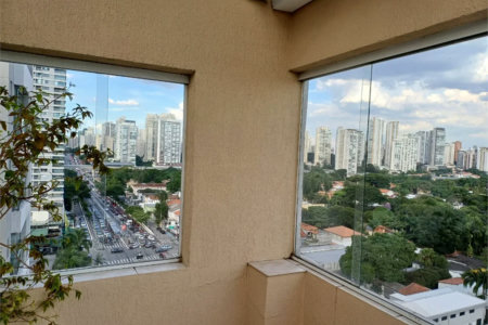 Apartamento à venda com 3 quartos, sendo 1 suíte,  em Brooklin Paulista, São Paulo, SP