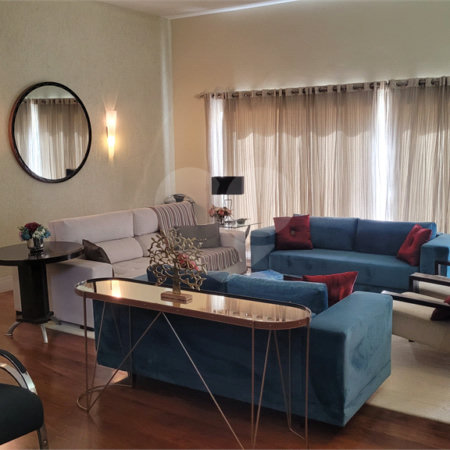 Sobrado à venda com 4 quartos, sendo 3 suítes, em Brooklin Paulista, São Paulo, SP