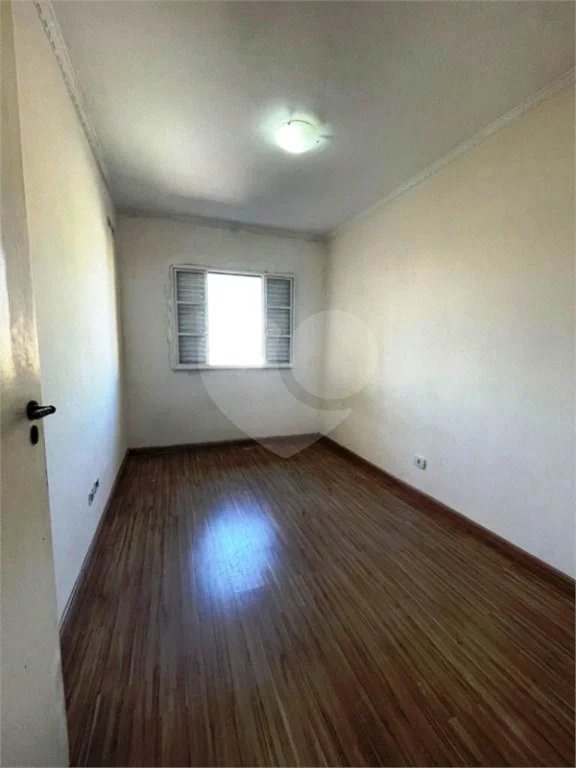 Sobrado à venda com 3 quartos, sendo 1 suíte, em Jardim Rosa de Franca, Guarulhos, SP