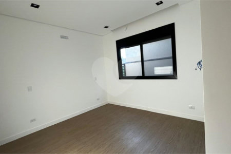 Casa à venda com 4 suítes no condomínio Residencial Granville, Atibaia - SP