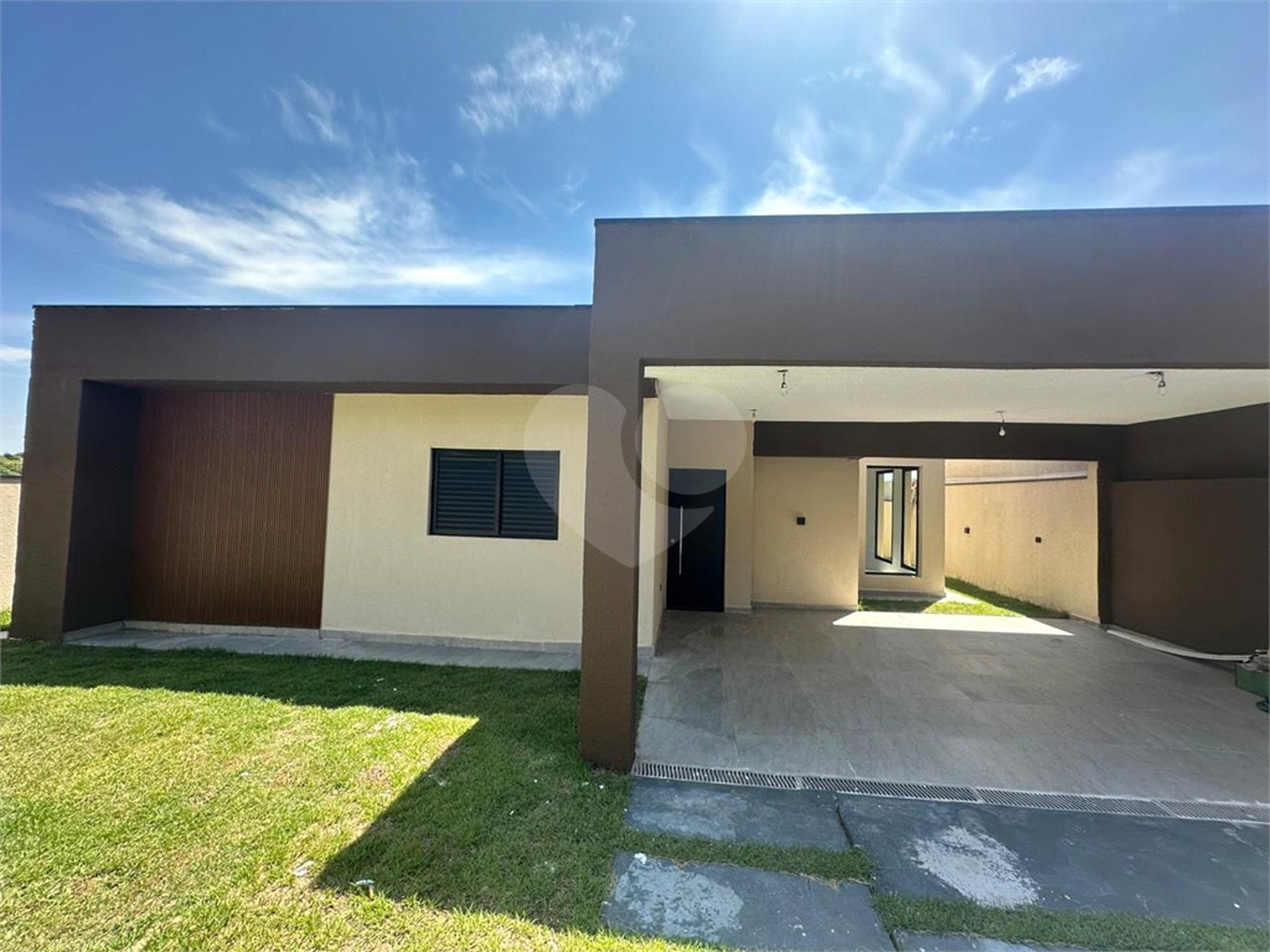 Casa à venda com 3 quartos, sendo 1 suíte, em Jardim Paraíso da Usina, Atibaia, SP