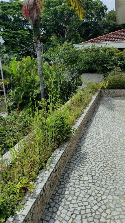 Casa à venda com 4 suítes em Vila Pirajussara, São Paulo, SP