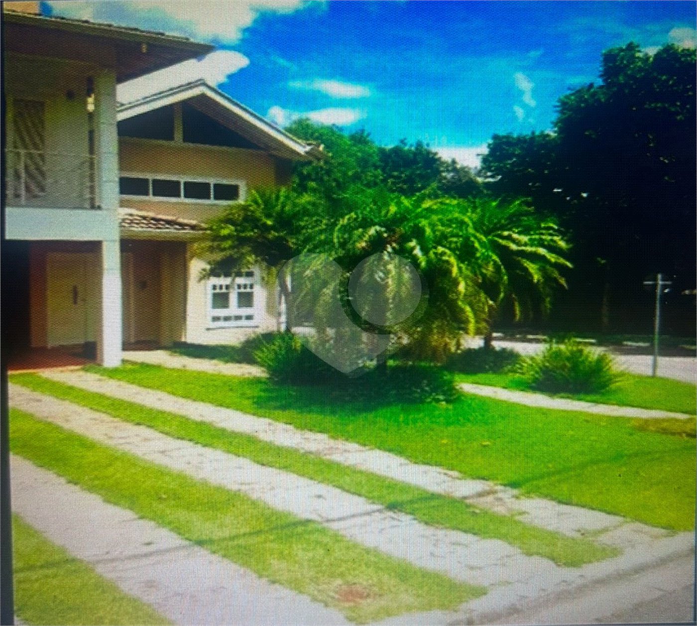 Casa à venda com 4 quartos, sendo 2 suítes, no condomínio Bosque de Grevilea, Vinhedo - SP