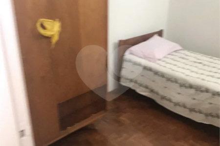 Sobrado à venda com 5 quartos, sendo 1 suíte, em Jardim São Bento, São Paulo, SP