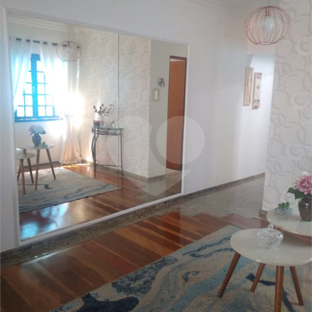 Sobrado à venda com 3 quartos, sendo 1 suíte,  em Vila do Castelo, São Paulo, SP