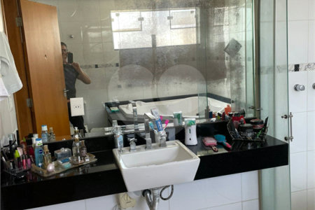 Casa à venda com 4 suítes no condomínio Aruã Lagos, Mogi das Cruzes - SP