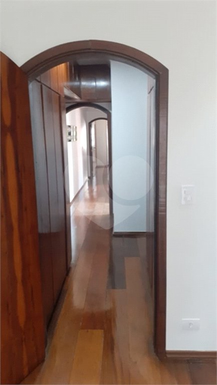 Sobrado à venda com 3 suítes em Jardim Vila Galvão, Guarulhos, SP