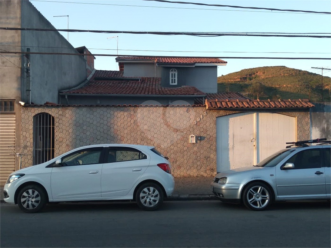 Casa Térrea à venda com 3 suítes em Jardim São Pedro, Mogi das Cruzes, SP