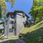 Casa à venda com 5 suítes no condomínio Vale da Santa Fé, Vinhedo - SP