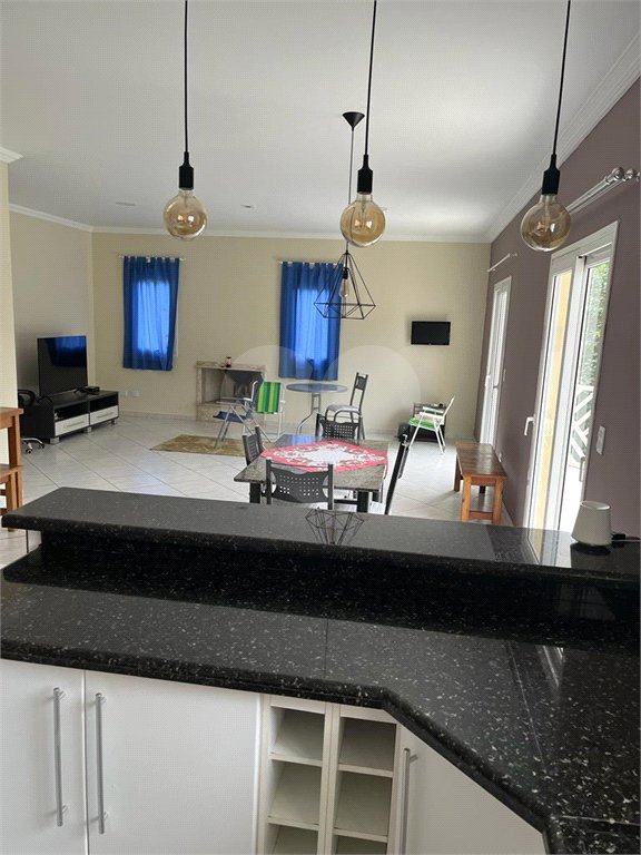 Casa à venda com 4 quartos, sendo 1 suíte, no condomínio Estancia da Serra / Residencial Nova Mairipora, Mairiporã - SP
