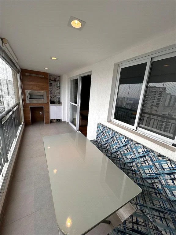 Apartamento à venda com 3 quartos, sendo 1 suíte, em Vila Andrade, São Paulo, SP