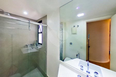 Apartamento à venda com 4 quartos, sendo 2 suítes, em Alto da Boa Vista, São Paulo, SP