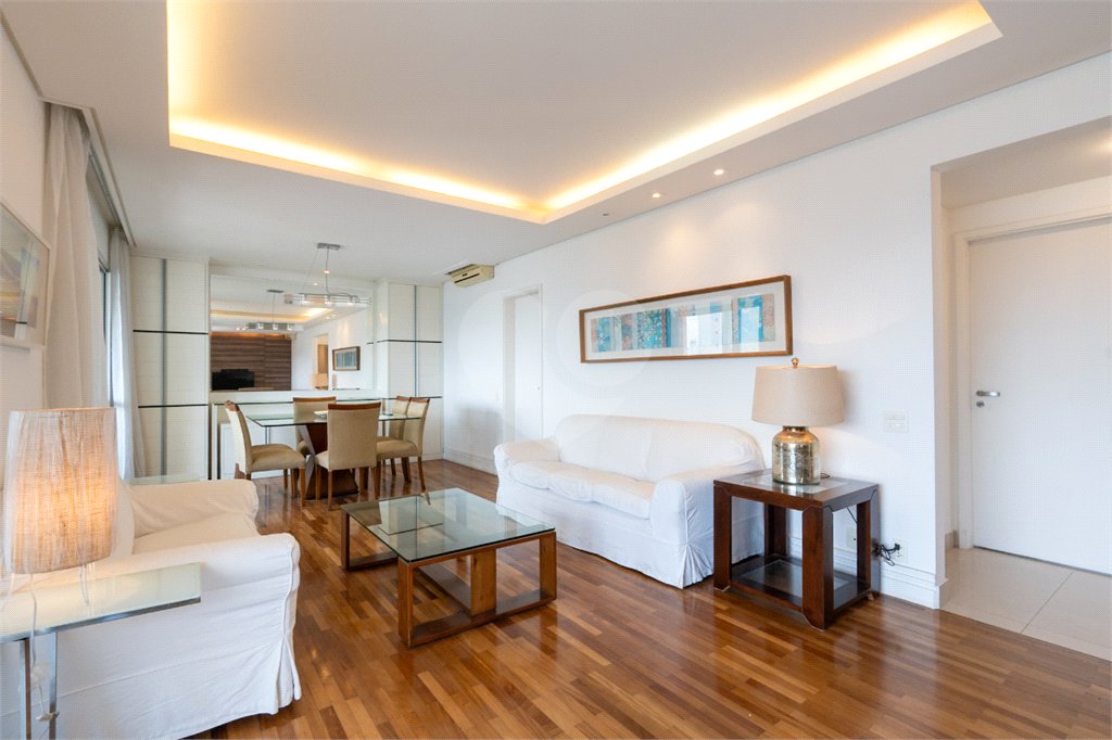 Apartamento à venda com 3 suítes em Brooklin, São Paulo, SP