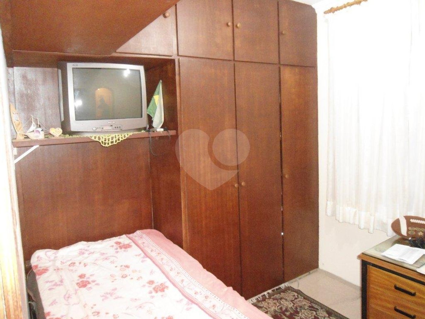 Sobrado à venda com 4 quartos, sendo 2 suítes, em Vila Irmãos Arnoni, São Paulo, SP