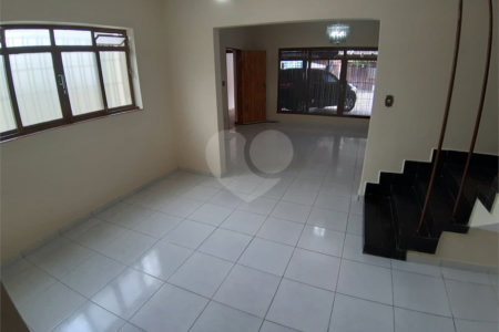 Casa à venda com 3 quartos, sendo 1 suíte,  em Vila Gomes, São Paulo, SP