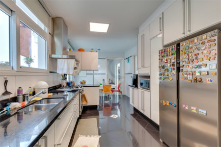 Casa à venda com 2 suítes em Alto da Boa Vista, São Paulo, SP