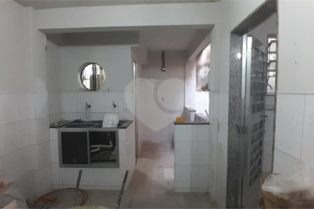 Casa à venda com 3 quartos em Campo Grande, Rio de Janeiro, RJ