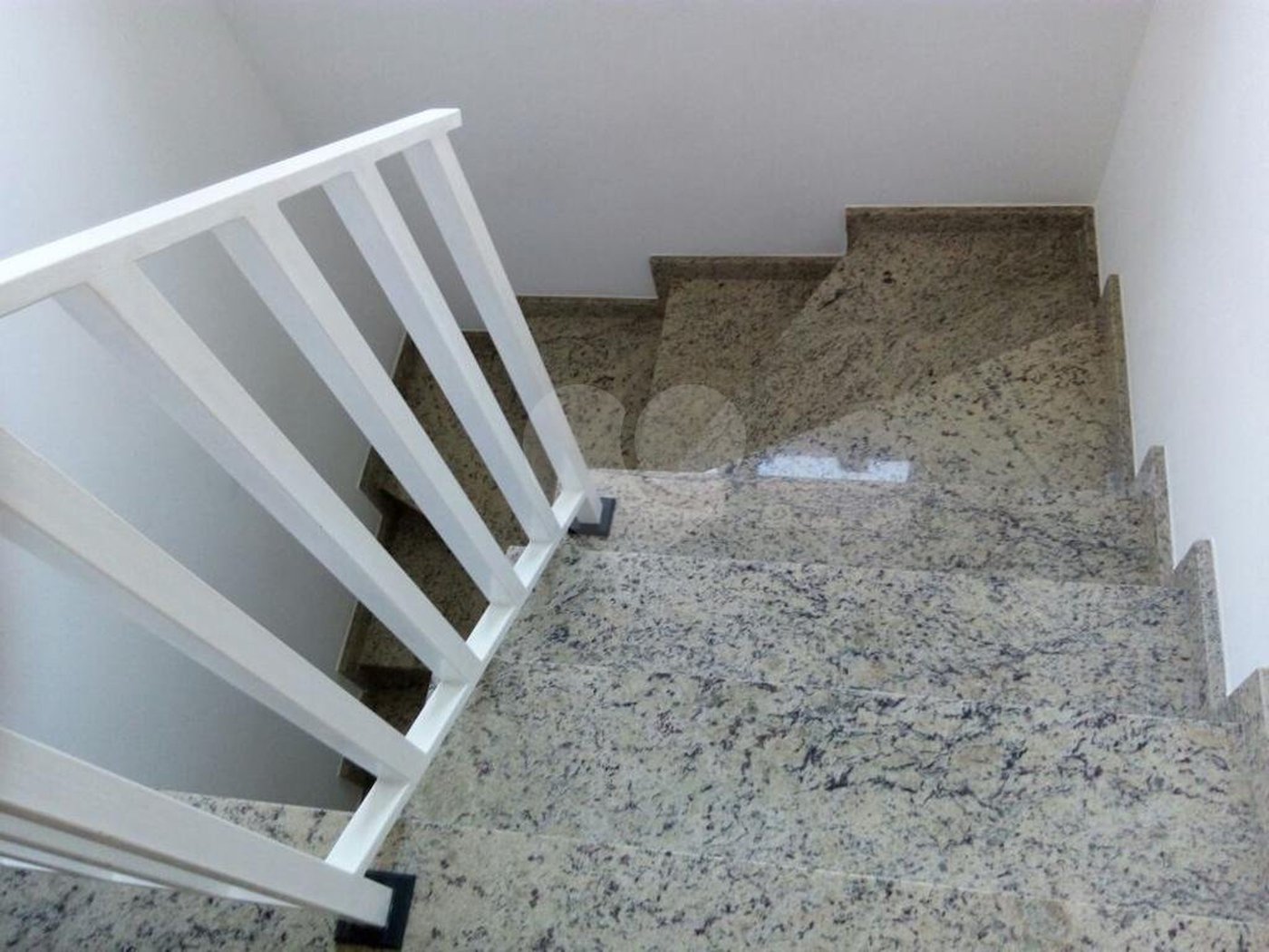 Sobrado à venda com 3 quartos, sendo 1 suíte, em Horto Florestal, São Paulo, SP