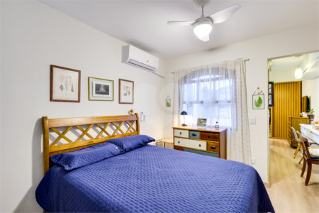 Casa à venda com 3 quartos, sendo 1 suíte,  no condomínio Village Bahamas, São Paulo - SP