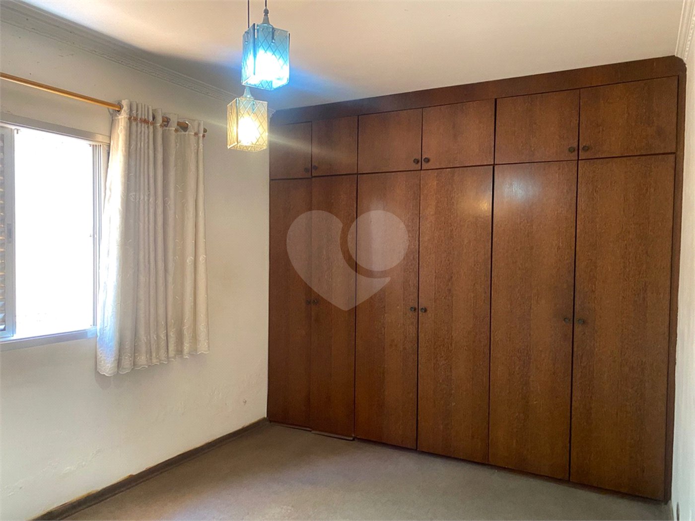 Casa à venda com 2 quartos, sendo 1 suíte, em Vila Rosália, Guarulhos, SP