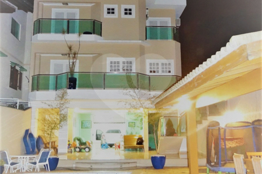Casa à venda com 4 suítes em Jardim Floresta, São Paulo, SP