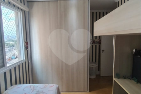 Apartamento à venda com 3 quartos, sendo 1 suíte, em Umuarama, Osasco, SP