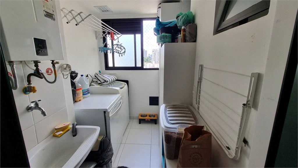 Apartamento à venda com 2 quartos, sendo 1 suíte, em Pinheiros, São Paulo, SP