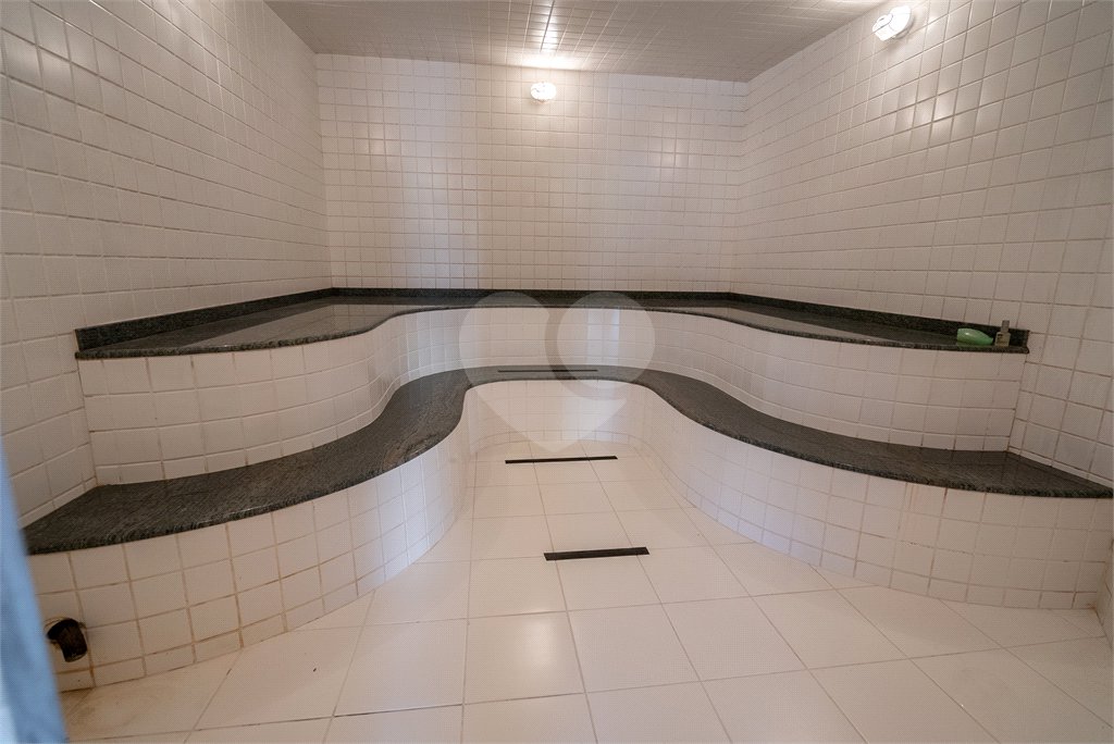 Casa à venda ou para alugar com 8 suítes no condomínio Piccolo Paese, Salto - SP