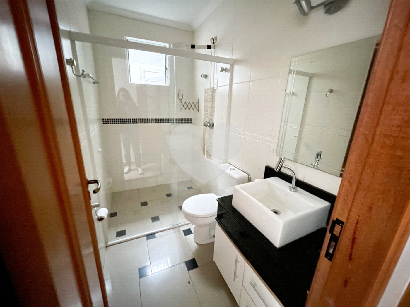 Casa à venda com 2 quartos, sendo 1 suíte, no condomínio Residencial Dona Lilla, Itu - SP