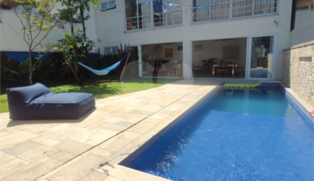 Sobrado à venda com 3 suítes em Jardim São Bento, São Paulo, SP