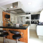 Casa à venda com 4 quartos, sendo 2 suítes, no condomínio Melbourne Residence, São Paulo - SP