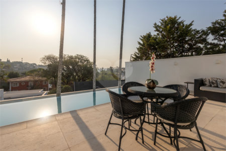 Casa à venda com 4 suítes em Jardim Guedala, São Paulo, SP