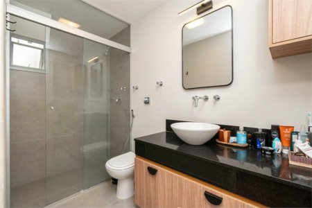 Apartamento à venda com 3 quartos, sendo 1 suíte,  em Vila Madalena, São Paulo, SP
