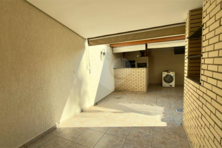 Casa à venda com 3 quartos, sendo 1 suíte, no condomínio Residencial Village Salermo, Sorocaba - SP