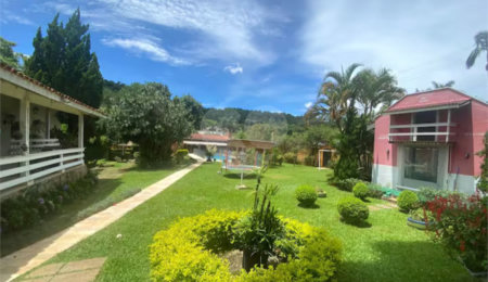 Casa à venda ou para alugar com 5 quartos, sendo 3 suítes, em Nova Gardênia, Atibaia, SP
